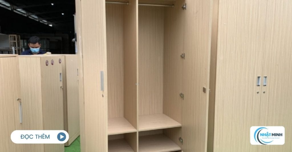 Thanh lý tủ quần áo cũ4
