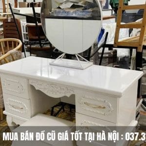 Bàn Trang Điểm